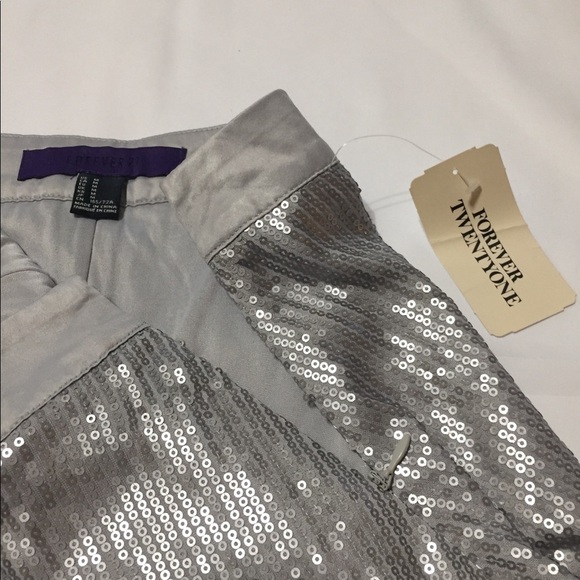 Forever 21 Mini Skater Sequins Skirt Medium Brand New - Picture 6 of 7